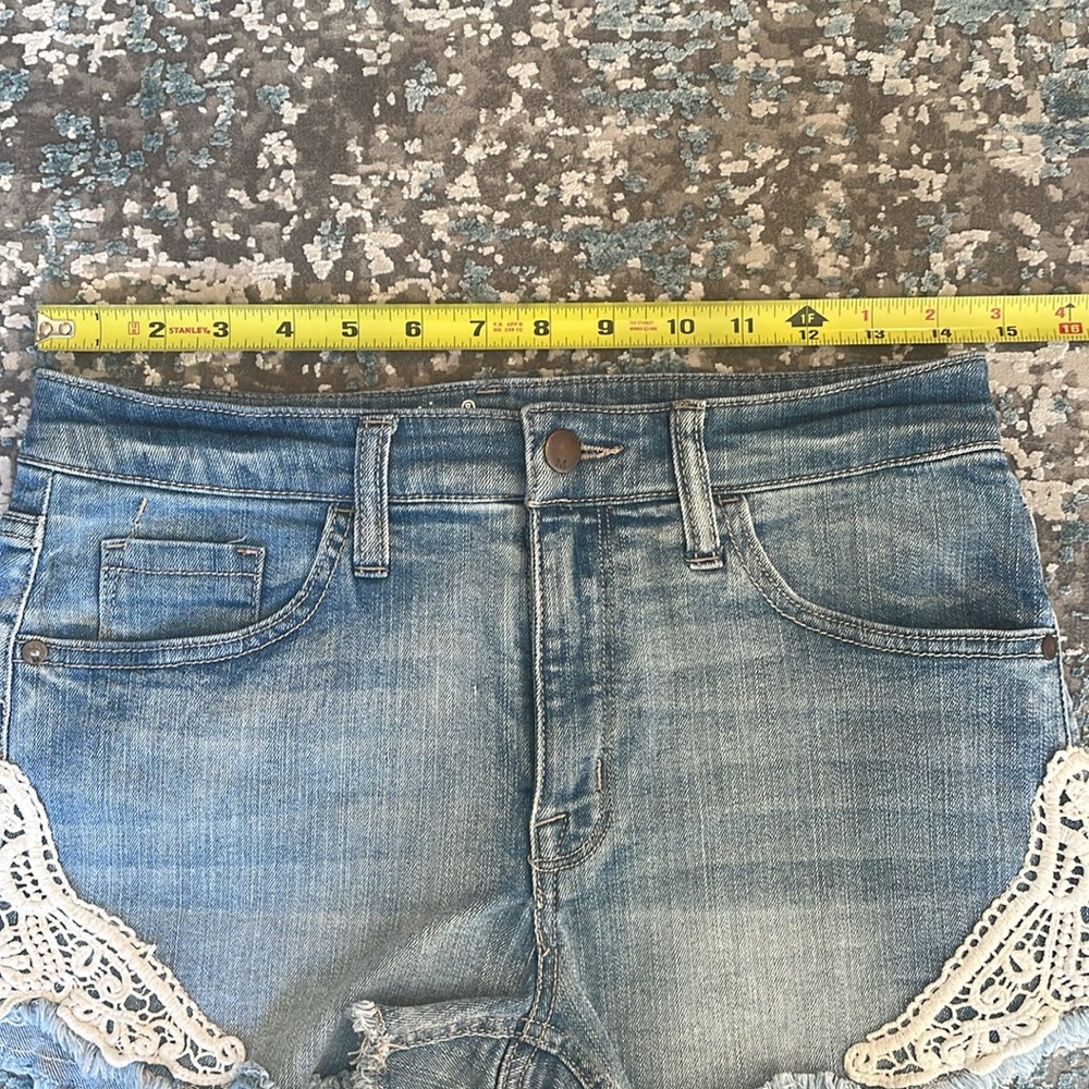 Mossimo Denim High Rise Lace Trim Cutoff Shorts Size 8/29 - Picture 10 of 11